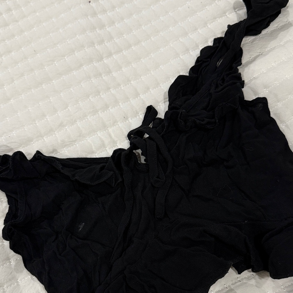 Black Ruffled Crop Top - Picture 2 of 3